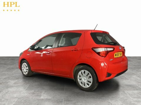 Toyota Yaris Icon Tech 1.5 Vvt-i Red #5