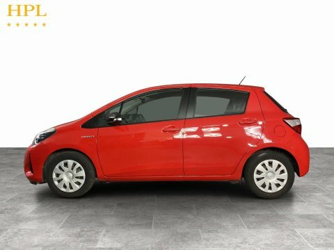 Toyota Yaris Icon Tech 1.5 Vvt-i Red #4