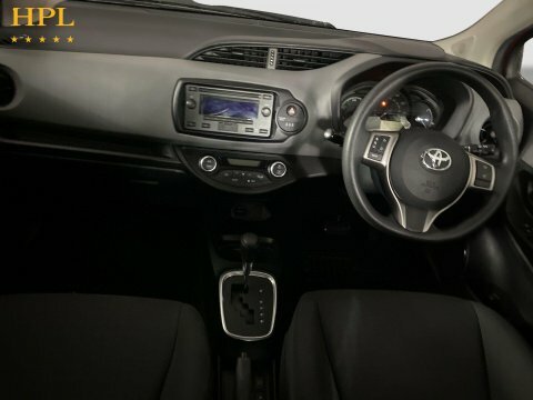 Toyota Yaris Icon Tech 1.5 Vvt-i Red #18