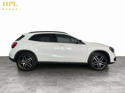 Mercedes-Benz GLA Class Mercedes Benz Gla 1.6 Gla180 Amg Line Edition ... Red #8