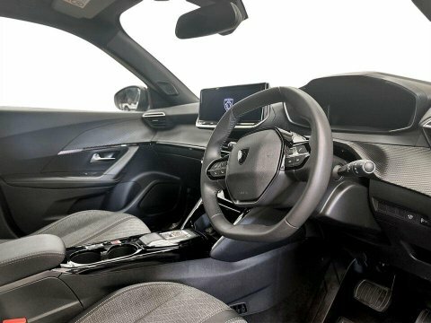 Peugeot e-2008 50Kwh Allure Suv 136 Ps Black #12
