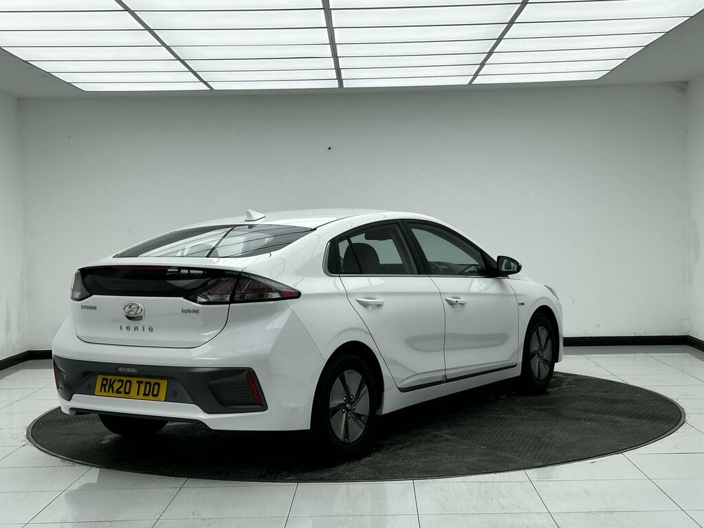 Hyundai Ioniq 1.6 H-gdi Premium Hatchback Hybrid Dct White #6