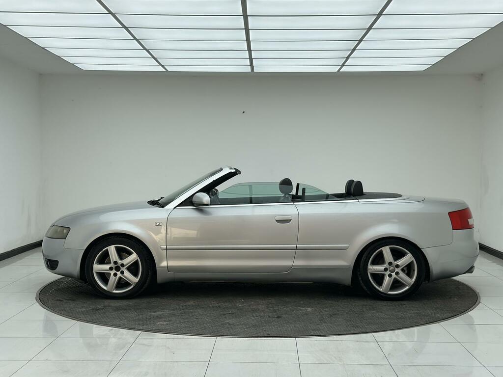 Audi A4 Cabriolet 2.4 Sport Convertible 233 G Km Silver #4