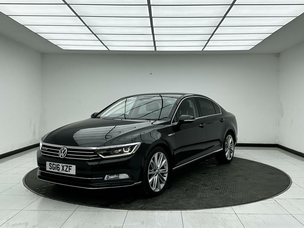 Volkswagen Passat Gt Black #3