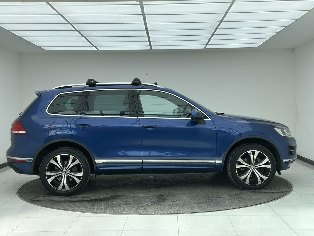 Volkswagen Touareg Diesel White #7
