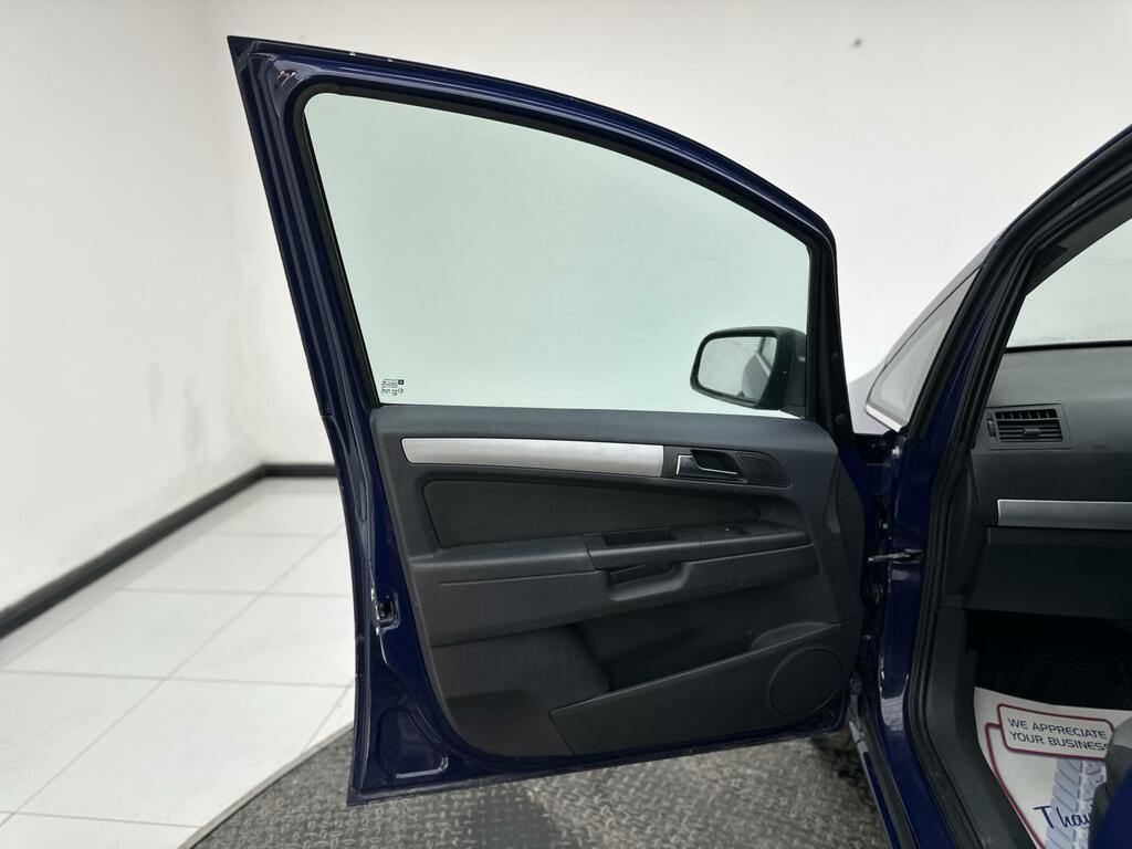 Vauxhall Zafira Zafira Exclusiv Blue #25