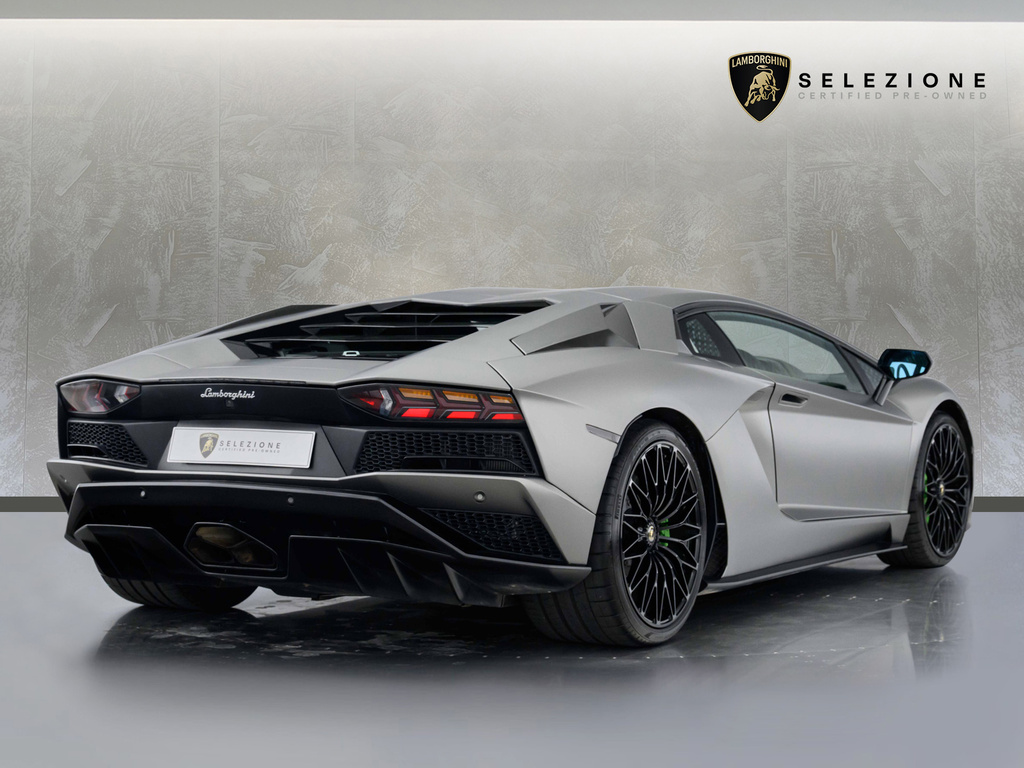 Lamborghini Aventador 6.5 V12 Lp 740-4 S Coupe Isr 4Wd Euro 6 #3