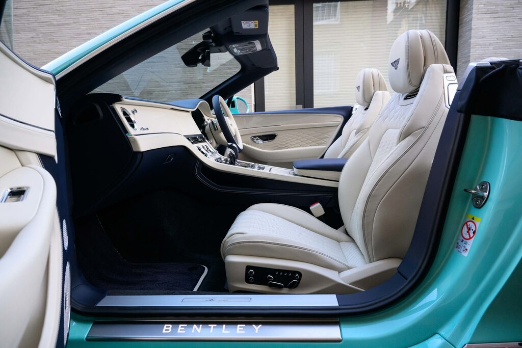 Bentley Continental Gt 4.0 V8 High-performance 25.9Kwh Gtc Azure Converti