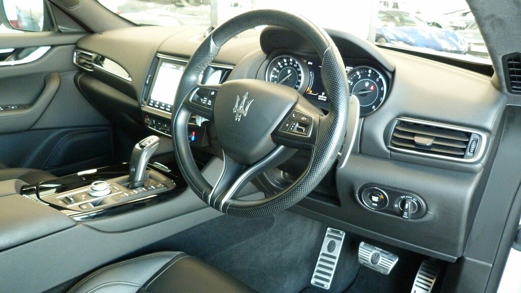 Maserati Levante Suv #3