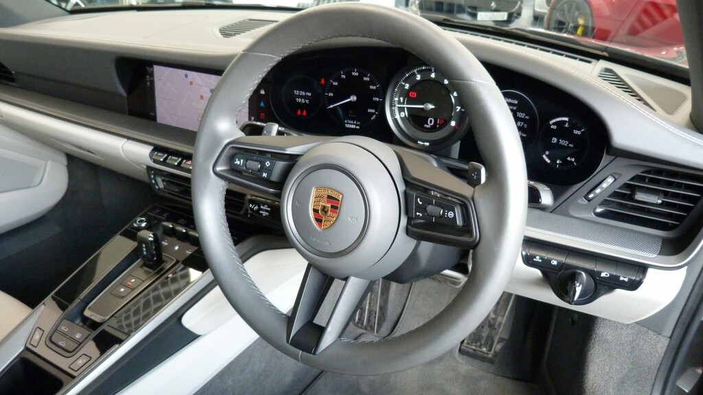 Porsche 911 911 Targa 4 Gts Grey #16