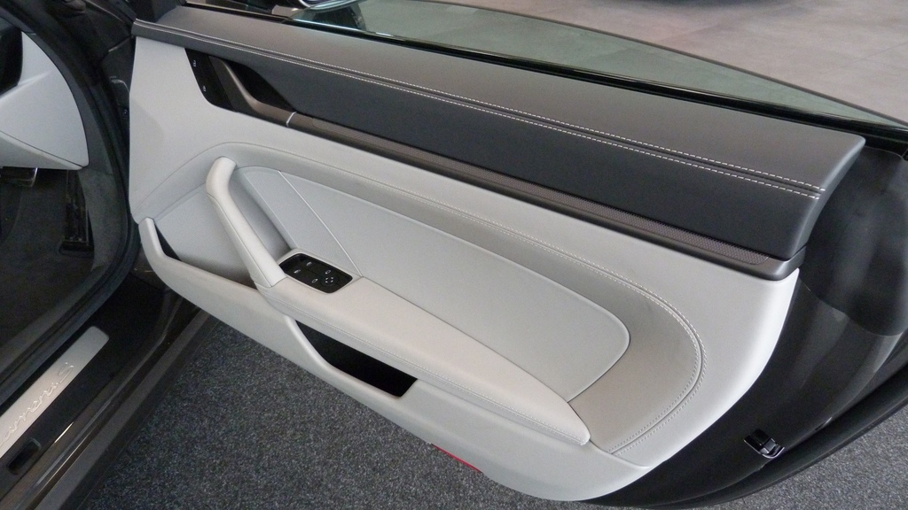 Porsche 911 911 Targa 4 Gts Grey #26
