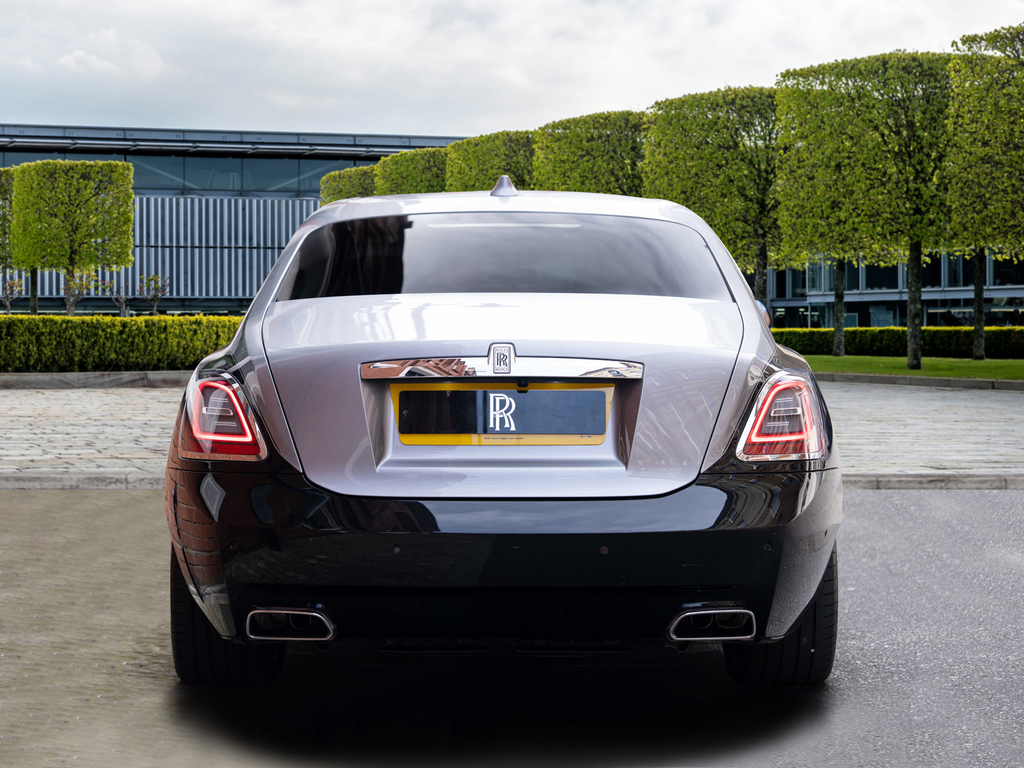 Rolls-Royce Ghost Saloon Black #5