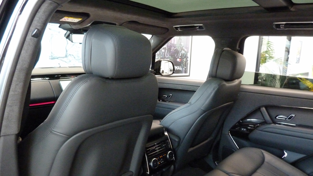 Land Rover Range Rover Sport 3.0 P440e Dynamic Se Black #29