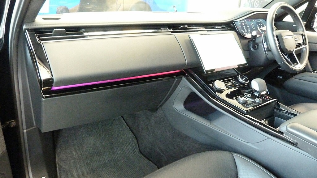 Land Rover Range Rover Sport Suv #3