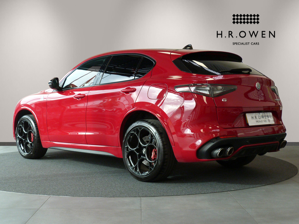 Alfa Romeo Stelvio Estate Red #2