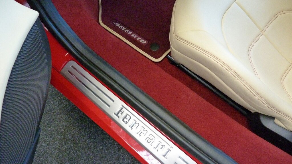Ferrari 488 Convertible 3.9T V8 Spider F1 Dct Euro 6 Ss Red #26