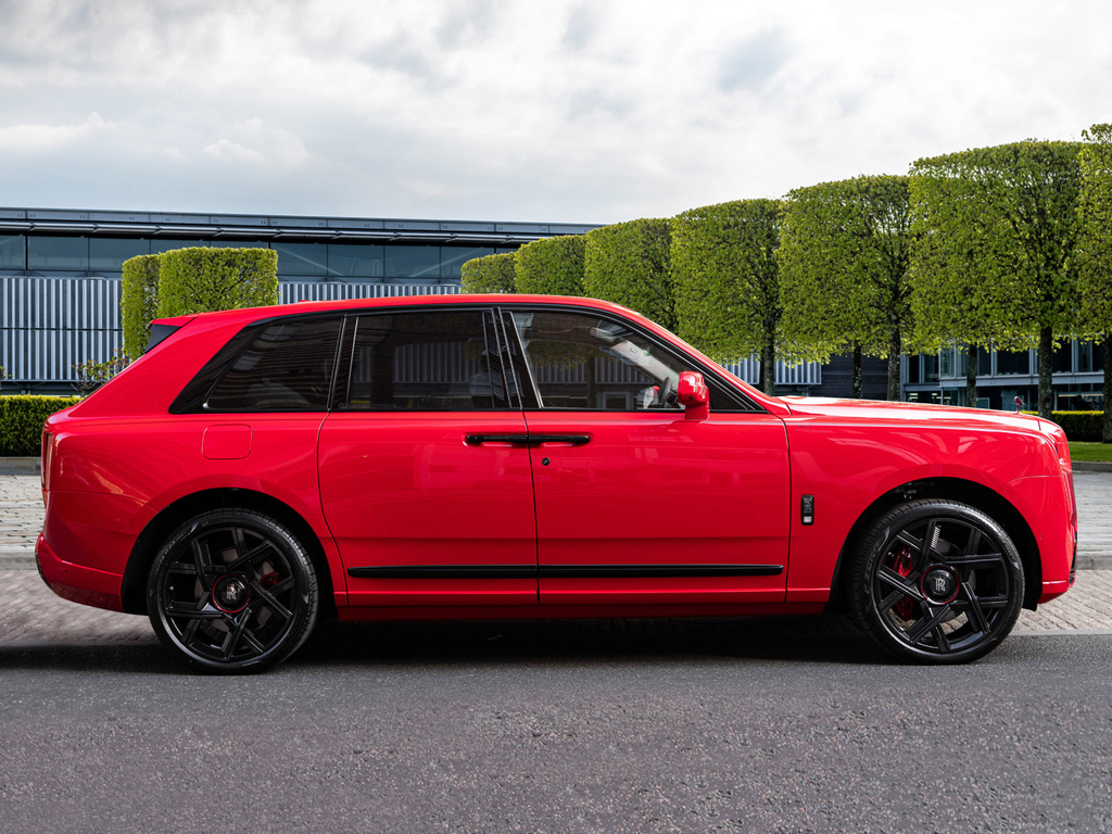 Rolls-Royce Cullinan Suv Red #4