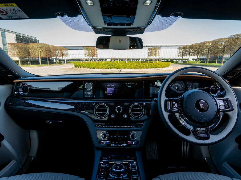 Rolls-Royce Ghost Saloon HT74VUG #2