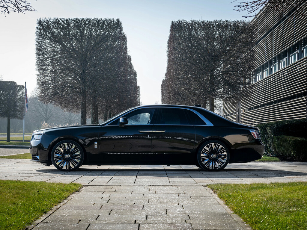 Rolls-Royce Ghost Saloon HT74VUG
