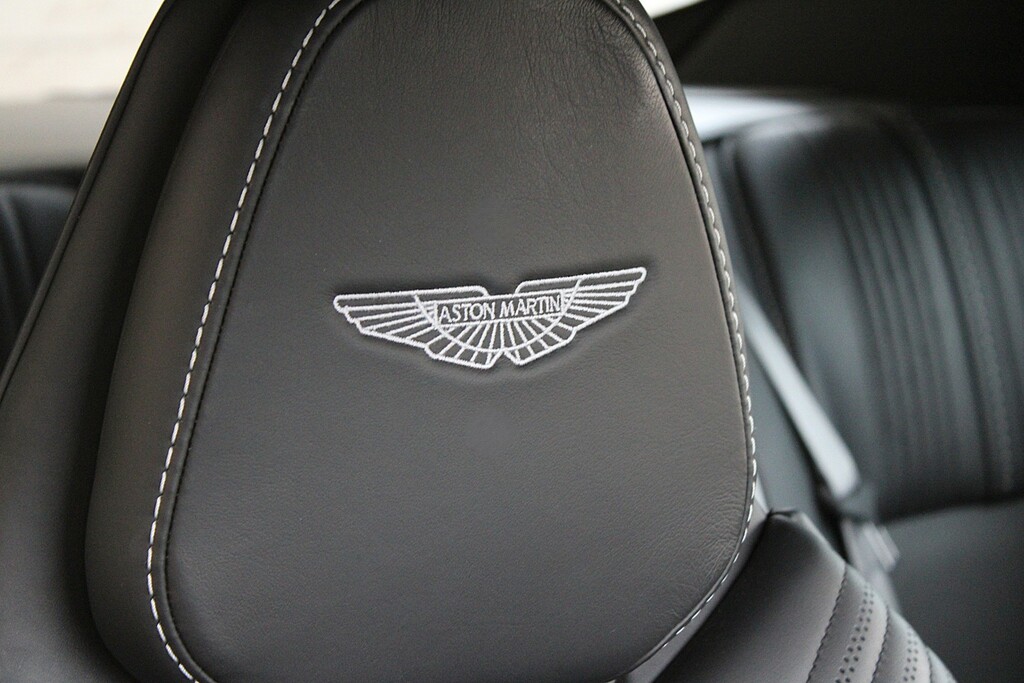 Aston Martin DB11 Entry White #13