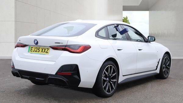 BMW i4 M Sport White #5