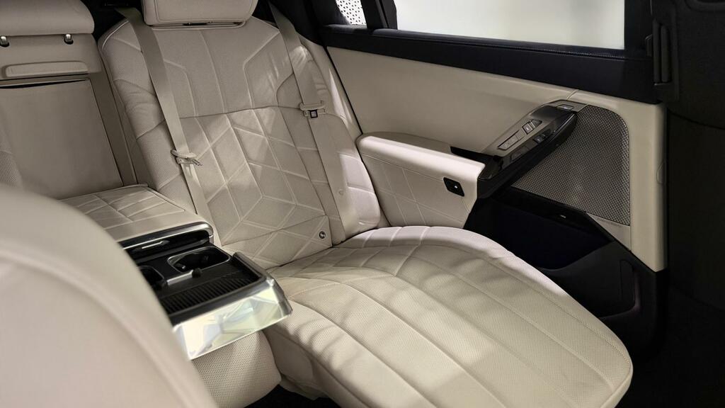 BMW i7 400Kw Xdrive60 M Sport 105.7Kwh Exec Black #23