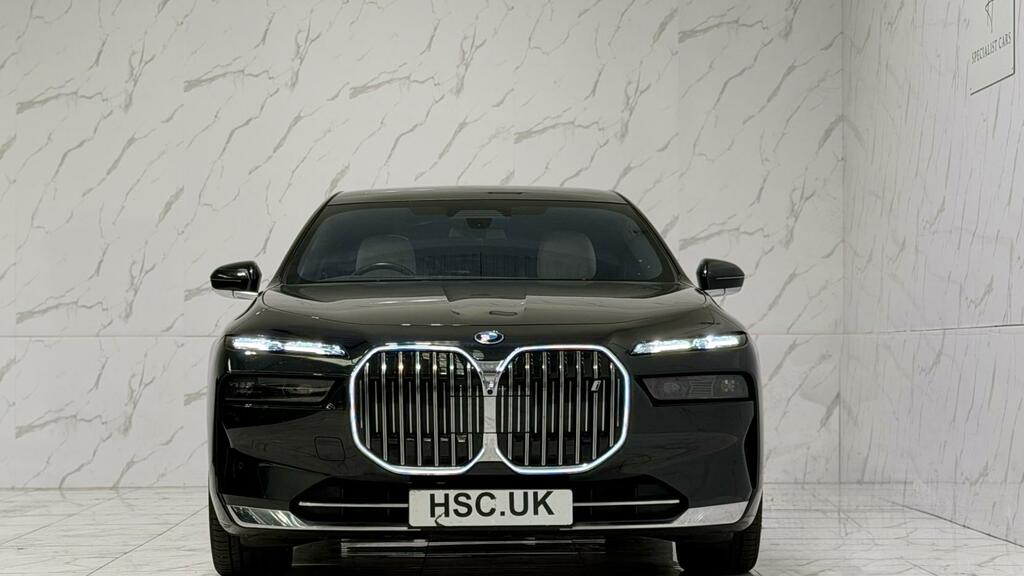 BMW i7 Excellence Pro Black #2