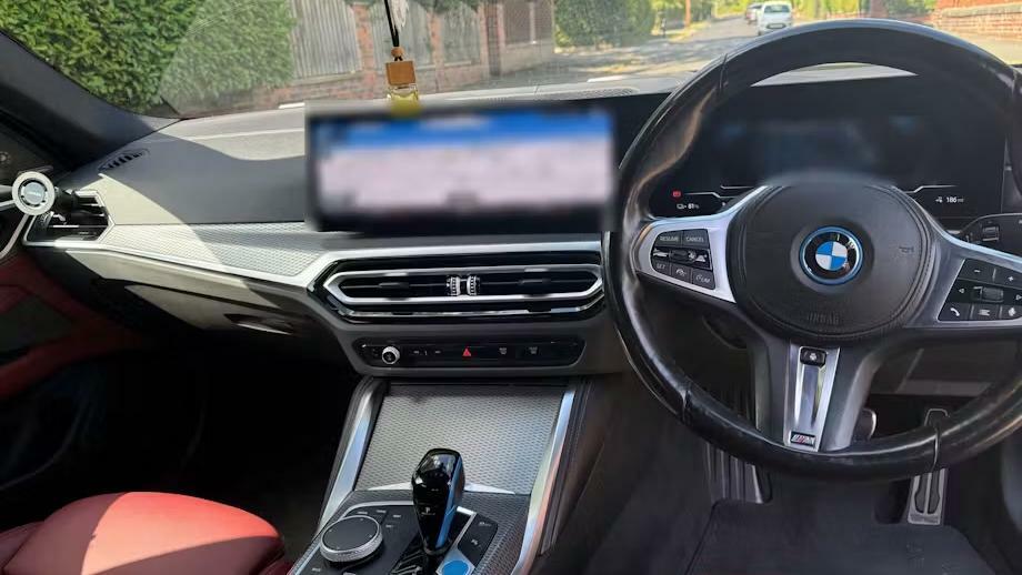 BMW i4 M Sport Black #6