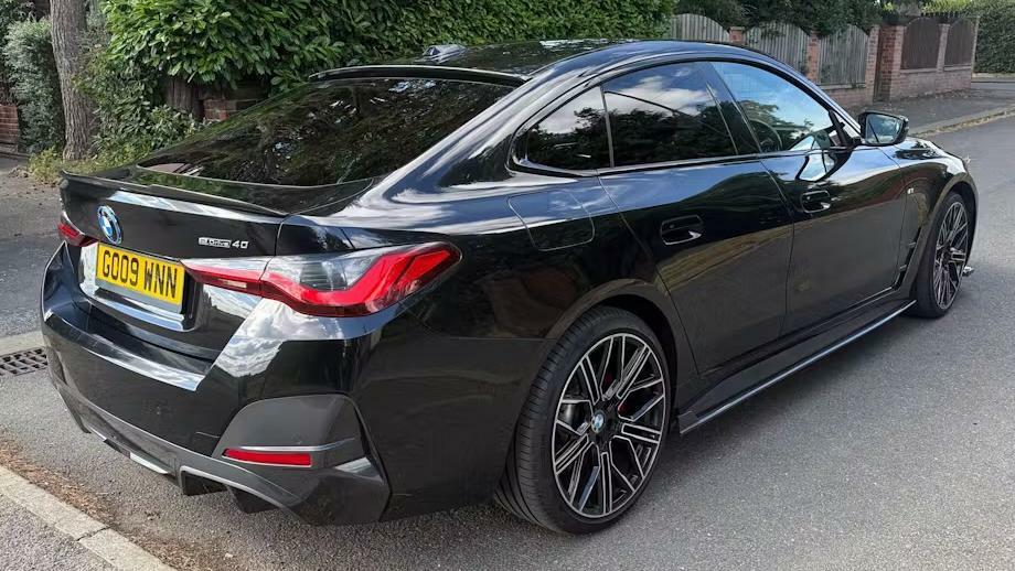 BMW i4 M Sport Black #2