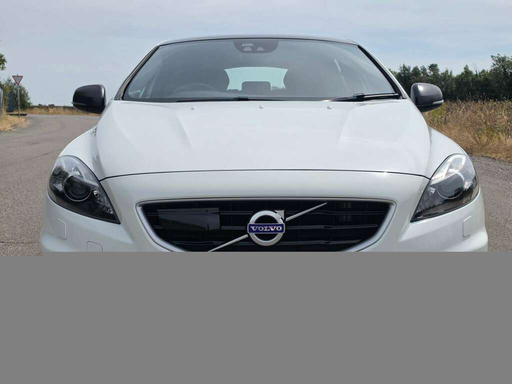 Volvo V40 2.0 T5 Carbon Editon Hatchback Eur White #3