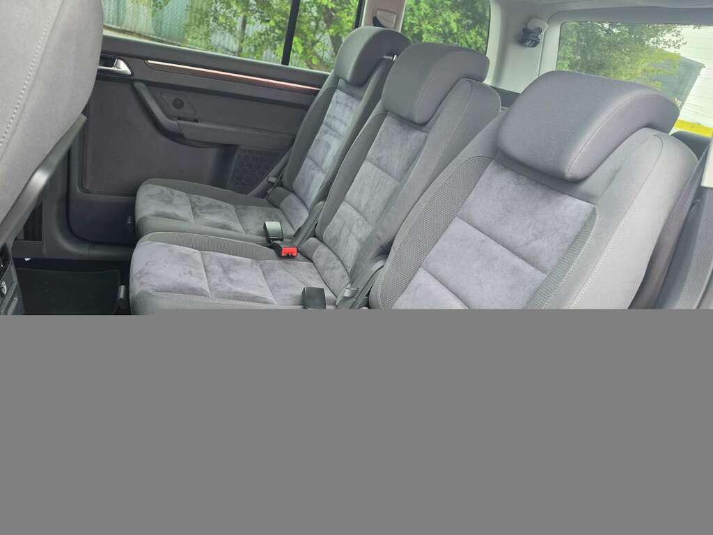 Volkswagen Touran Se Tdi 5-Door Black #11