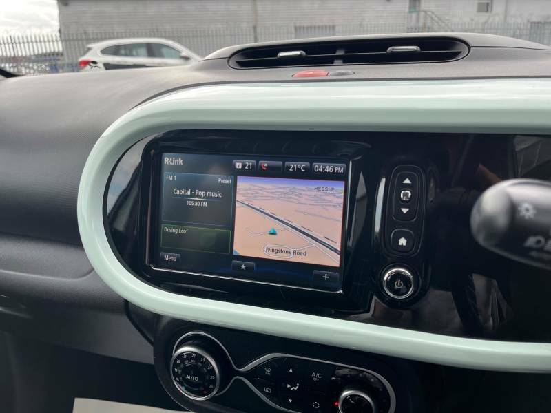 Renault Twingo 0.9 Tce Dynamique S Edc Euro 6 Only 10000 Mile White #31