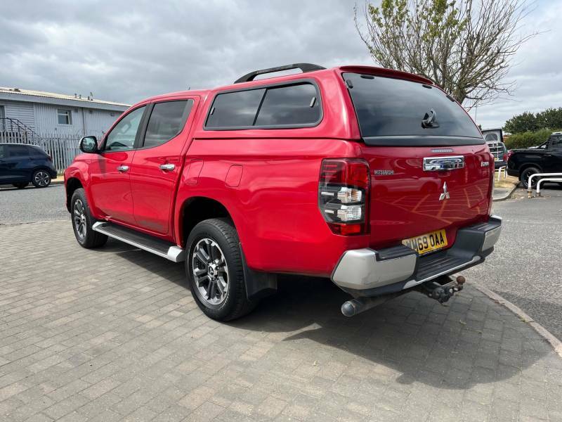 Mitsubishi L200 Double Cab Di-d 150 Warrior 4Wd - 2020 69 Red #6