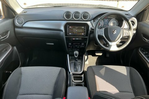 Suzuki Vitara 2023 23 Sz-t  #3