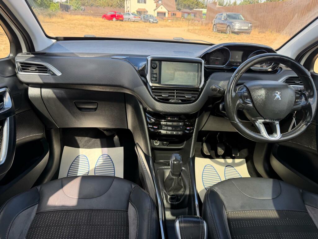 Peugeot 2008 Crossway White #25