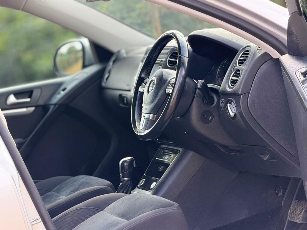 Volkswagen Tiguan Diesel White #29