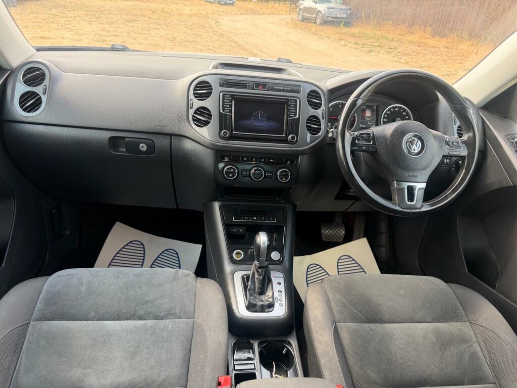 Volkswagen Tiguan Diesel White #24