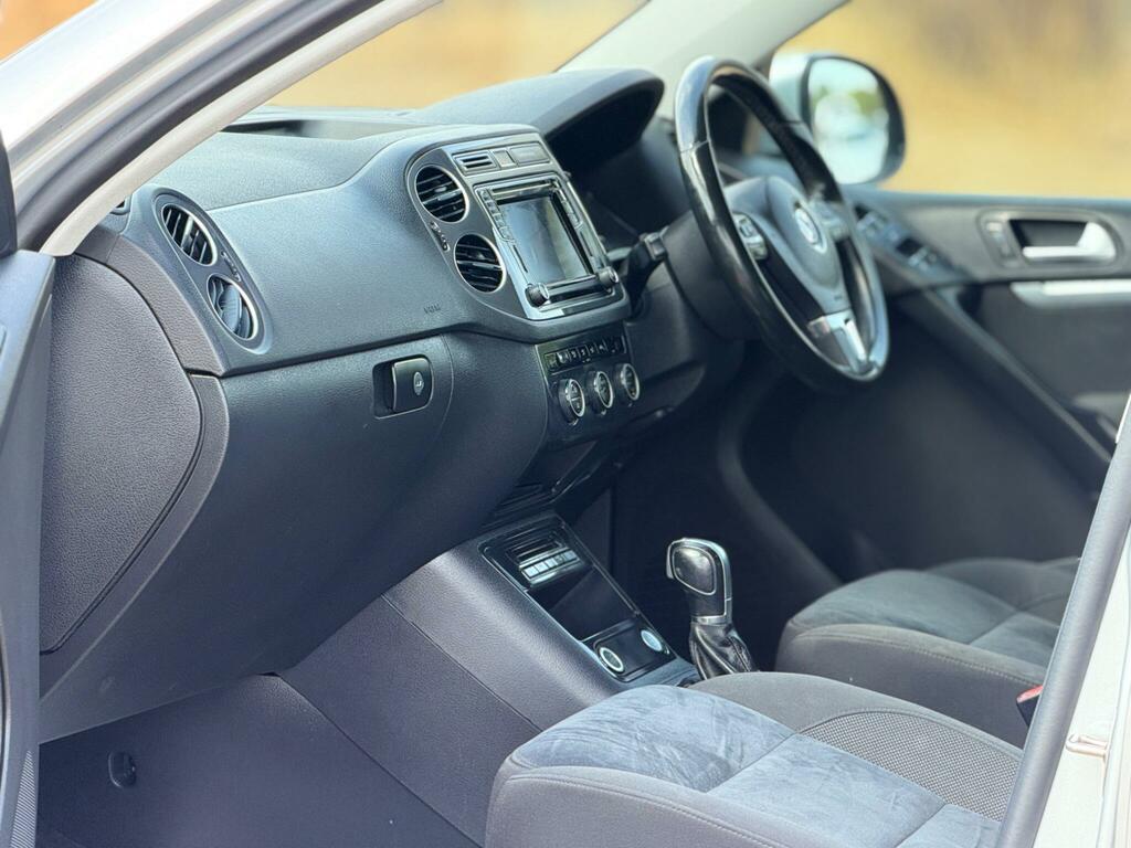 Volkswagen Tiguan Diesel White #14