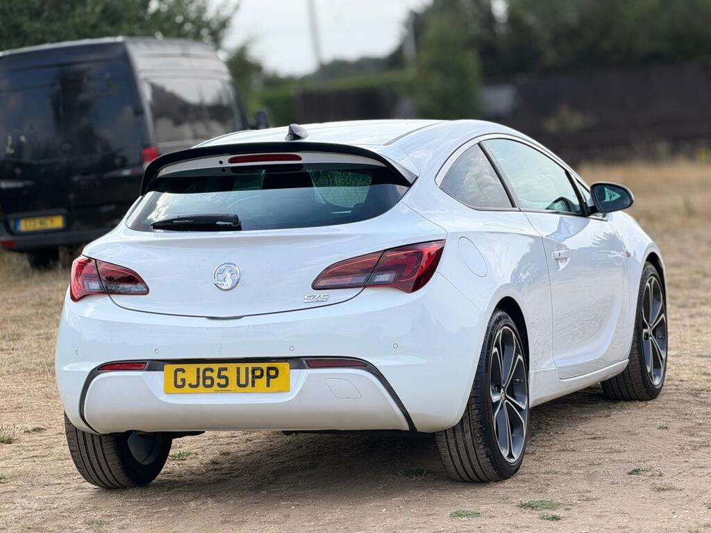 Vauxhall Astra GTC Vauxhall Gtc Coupe Sri 2.0 Cdti 16V Sri #14