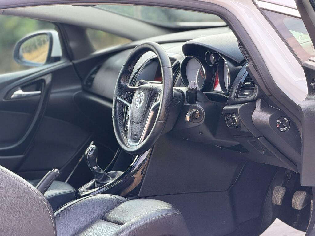 Vauxhall Astra GTC Vauxhall Gtc Coupe Sri 2.0 Cdti 16V Sri #13