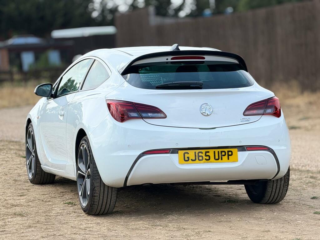 Vauxhall Astra GTC Vauxhall Gtc Coupe Sri 2.0 Cdti 16V Sri #16
