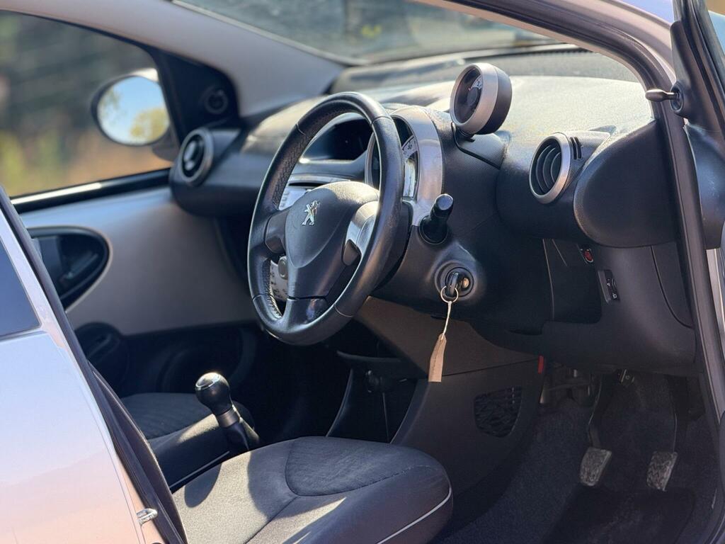 Peugeot 107 1.0 12V Allure Euro 5 Silver #2