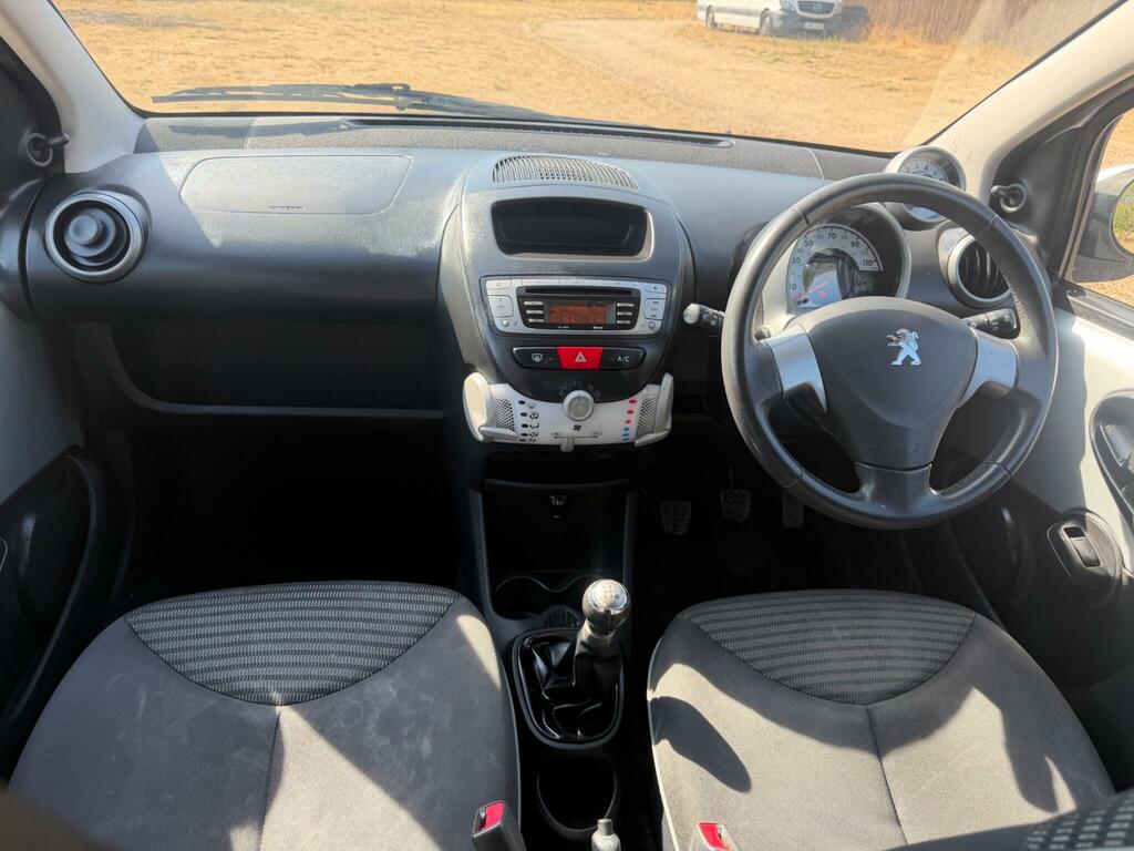 Peugeot 107 1.0 12V Urban Yellow #22