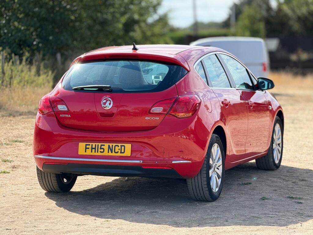 Vauxhall Astra Estate 1.6 16V Design Sports Tourer Euro 5 Red #19