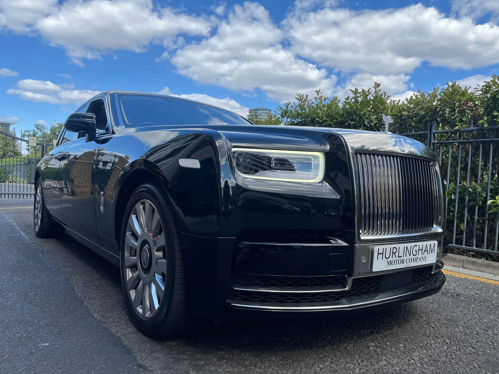 Rolls-Royce Phantom 6.7 V12 Saloon Euro 6 570 Ps LF19EKU Black #2