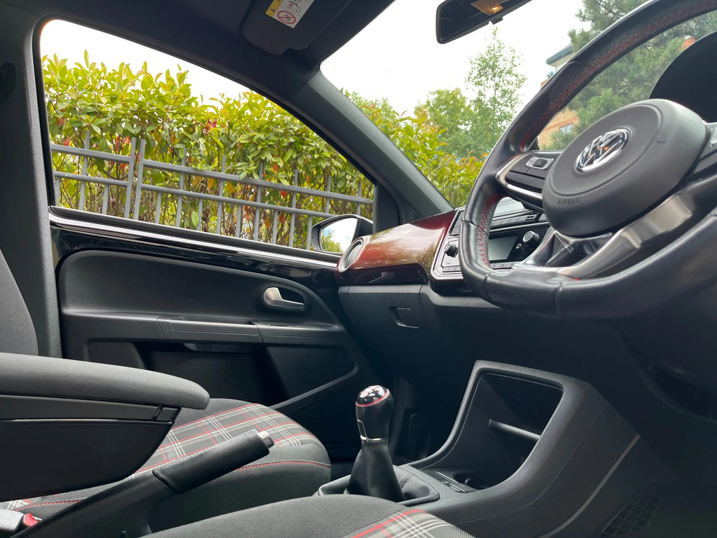 Volkswagen Up Move Up 1.0 Ss 60 Ps 5-Speed Black #43