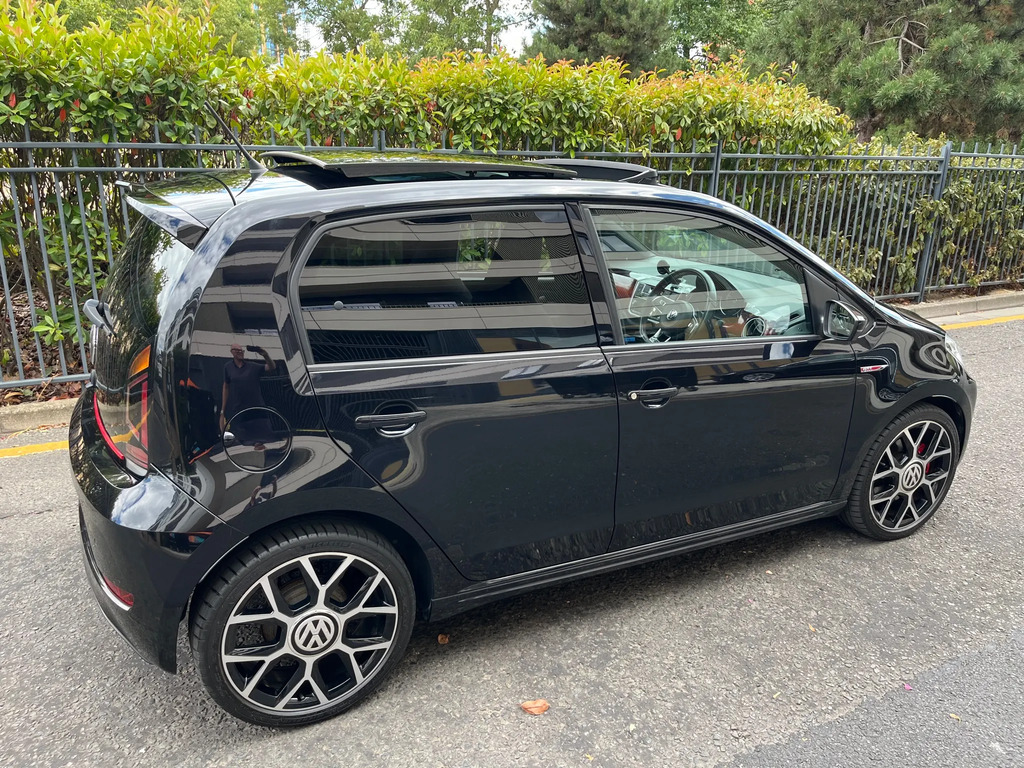Volkswagen Up Move Up 1.0 Ss 60 Ps 5-Speed Black #32