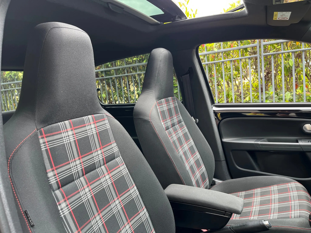 Volkswagen Up Move Up 1.0 Ss 60 Ps 5-Speed Black #40
