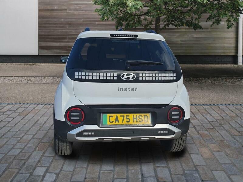Hyundai Inster Long Range 49Kwh 02 White #4