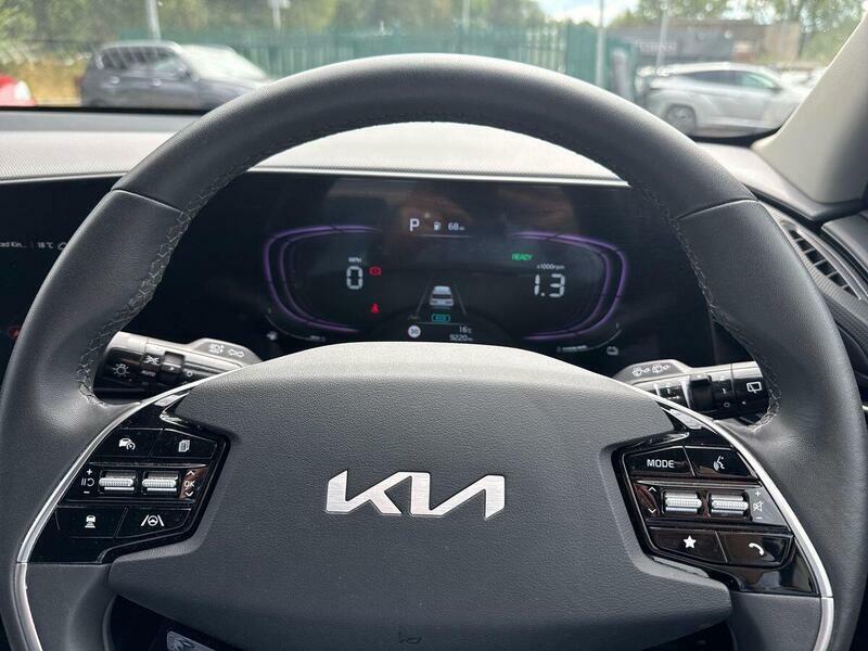 Kia Niro 1.6 Gdi 127 Hybrid 2 Nav Dct Estate White #12